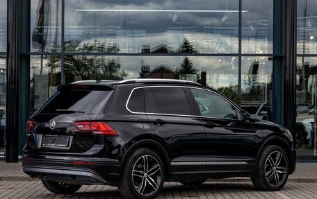 Volkswagen Tiguan II, 2018 год, 2 055 000 рублей, 6 фотография