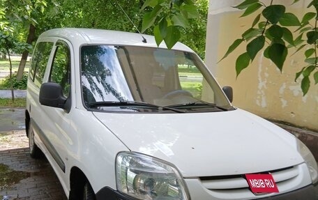 Peugeot Partner II рестайлинг 2, 2010 год, 450 000 рублей, 1 фотография