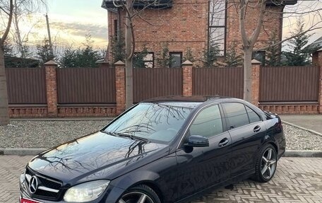 Mercedes-Benz C-Класс, 2009 год, 450 000 рублей, 1 фотография