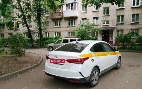 Hyundai Solaris II рестайлинг, 2021 год, 1 150 000 рублей, 2 фотография
