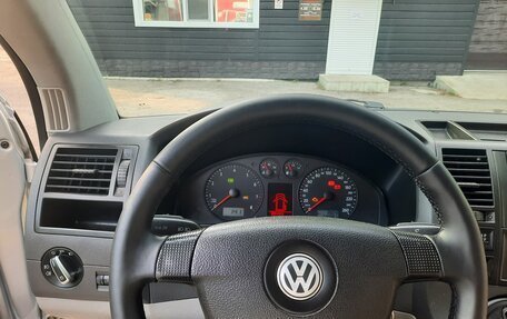 Volkswagen Caravelle T5, 2008 год, 1 550 000 рублей, 4 фотография