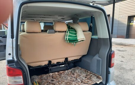 Volkswagen Caravelle T5, 2008 год, 1 550 000 рублей, 12 фотография