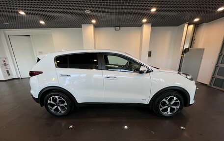 KIA Sportage IV рестайлинг, 2018 год, 2 030 000 рублей, 2 фотография