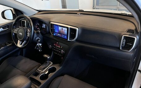KIA Sportage IV рестайлинг, 2018 год, 2 030 000 рублей, 12 фотография