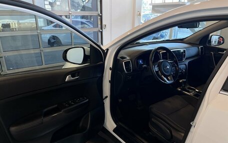 KIA Sportage IV рестайлинг, 2018 год, 2 030 000 рублей, 20 фотография