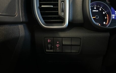 KIA Sportage IV рестайлинг, 2018 год, 2 030 000 рублей, 31 фотография