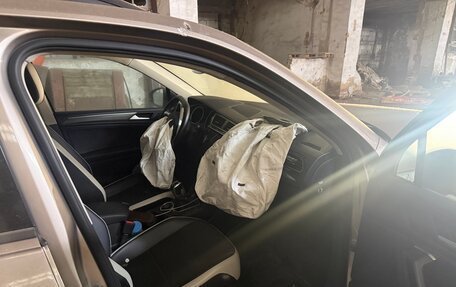 Volkswagen Tiguan II, 2021 год, 1 400 000 рублей, 6 фотография