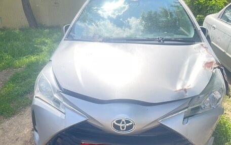 Toyota Vitz, 2017 год, 490 000 рублей, 4 фотография