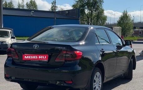 Toyota Corolla, 2011 год, 880 000 рублей, 4 фотография