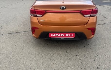 KIA Rio IV, 2017 год, 1 000 000 рублей, 3 фотография