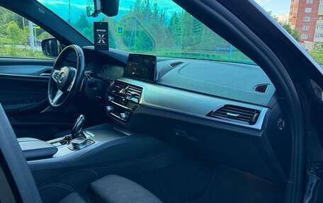 BMW 5 серия, 2018 год, 3 400 000 рублей, 10 фотография