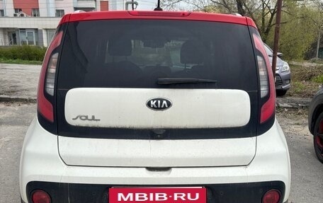 KIA Soul II рестайлинг, 2018 год, 2 000 000 рублей, 4 фотография