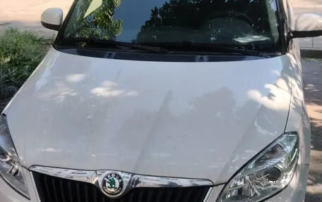 Skoda Fabia II, 2012 год, 900 000 рублей, 2 фотография