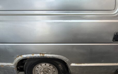 Toyota HiAce H50 H60 H70, 1988 год, 100 000 рублей, 5 фотография