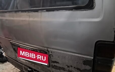 Toyota HiAce H50 H60 H70, 1988 год, 100 000 рублей, 4 фотография