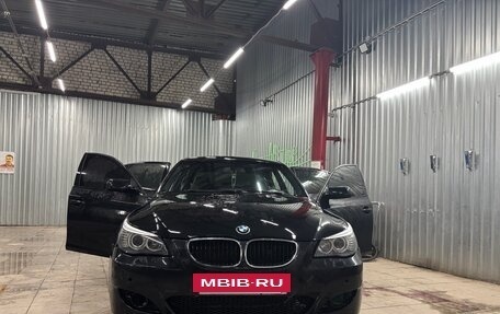 BMW 5 серия, 2007 год, 1 250 000 рублей, 32 фотография