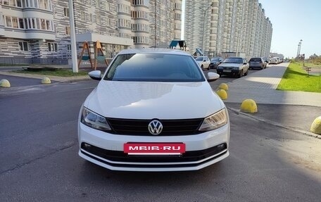 Volkswagen Jetta VI, 2015 год, 1 300 000 рублей, 2 фотография