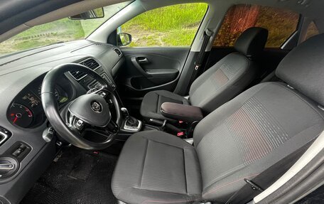 Volkswagen Polo VI (EU Market), 2017 год, 1 200 000 рублей, 9 фотография