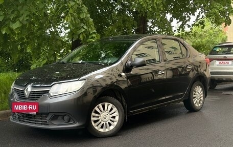 Renault Logan II, 2016 год, 580 000 рублей, 3 фотография