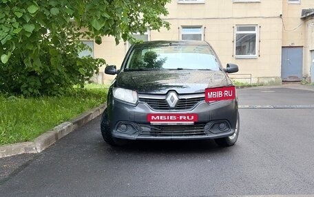 Renault Logan II, 2016 год, 580 000 рублей, 6 фотография