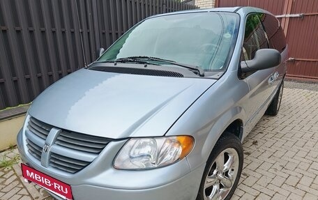 Dodge Caravan IV, 2004 год, 920 000 рублей, 3 фотография
