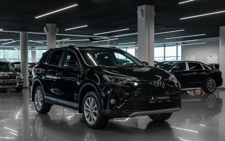 Toyota RAV4, 2019 год, 3 300 000 рублей, 2 фотография