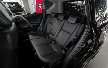 Toyota RAV4, 2019 год, 3 300 000 рублей, 12 фотография