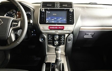 Toyota Land Cruiser Prado 150 рестайлинг 2, 2019 год, 5 289 000 рублей, 15 фотография