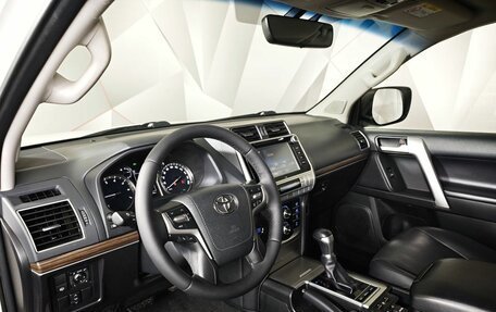 Toyota Land Cruiser Prado 150 рестайлинг 2, 2019 год, 5 289 000 рублей, 19 фотография
