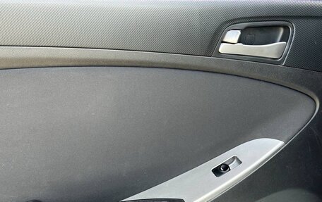 Hyundai Solaris II рестайлинг, 2016 год, 950 000 рублей, 12 фотография