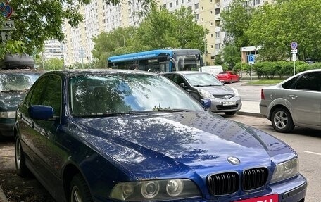 BMW 5 серия, 2002 год, 900 000 рублей, 2 фотография