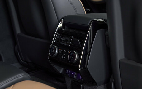 Land Rover Range Rover Sport, 2026 год, 18 800 000 рублей, 25 фотография