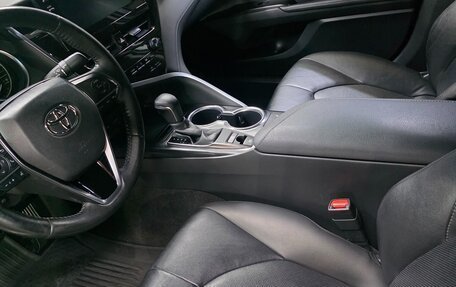 Toyota Camry, 2021 год, 3 050 000 рублей, 12 фотография
