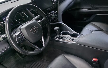 Toyota Camry, 2021 год, 3 050 000 рублей, 13 фотография