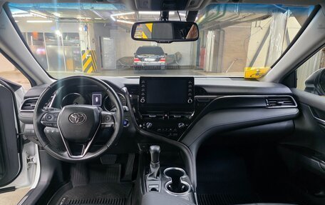 Toyota Camry, 2021 год, 3 050 000 рублей, 15 фотография