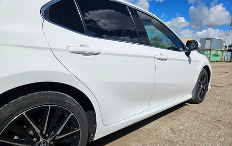 Toyota Camry, 2021 год, 3 050 000 рублей, 6 фотография