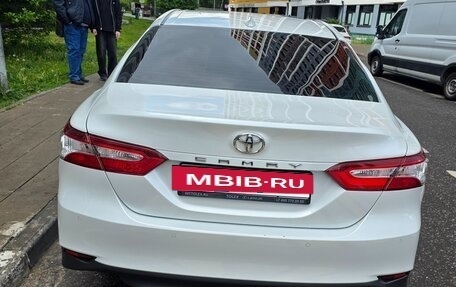 Toyota Camry, 2021 год, 3 050 000 рублей, 20 фотография