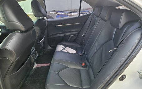 Toyota Camry, 2021 год, 3 050 000 рублей, 12 фотография