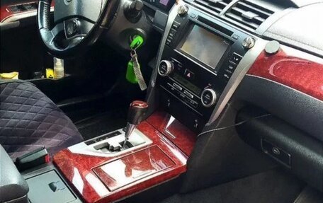 Toyota Camry, 2014 год, 1 710 000 рублей, 4 фотография