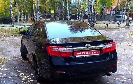 Toyota Camry, 2014 год, 1 710 000 рублей, 2 фотография