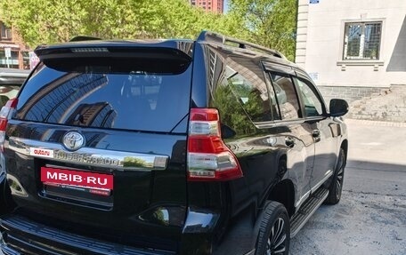 Toyota Land Cruiser Prado 150 рестайлинг 2, 2015 год, 4 100 000 рублей, 3 фотография