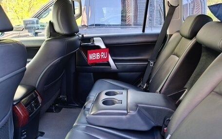 Toyota Land Cruiser Prado 150 рестайлинг 2, 2015 год, 4 100 000 рублей, 11 фотография