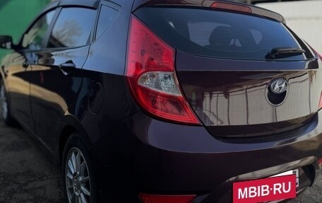 Hyundai Solaris II рестайлинг, 2011 год, 850 000 рублей, 2 фотография