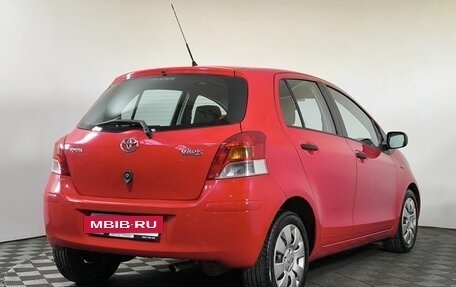 Toyota Yaris III рестайлинг, 2009 год, 450 000 рублей, 4 фотография