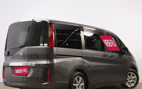 Honda Stepwgn IV, 2016 год, 1 699 000 рублей, 7 фотография