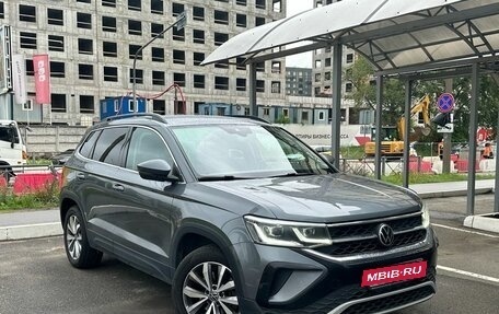 Volkswagen Taos, 2022 год, 2 450 000 рублей, 2 фотография