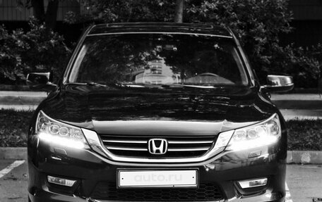 Honda Accord IX рестайлинг, 2013 год, 1 790 000 рублей, 1 фотография