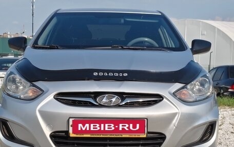 Hyundai Solaris II рестайлинг, 2013 год, 599 000 рублей, 1 фотография