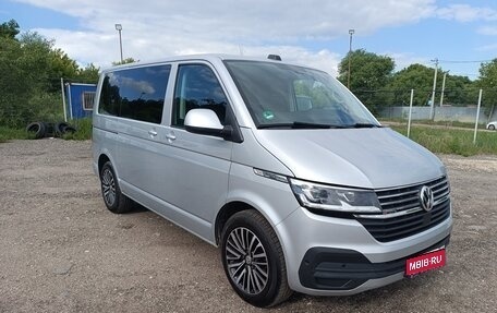 Volkswagen Multivan T6 рестайлинг, 2022 год, 8 590 000 рублей, 1 фотография