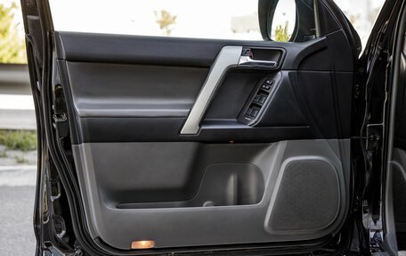 Toyota Land Cruiser Prado 150 рестайлинг 2, 2010 год, 2 648 000 рублей, 28 фотография